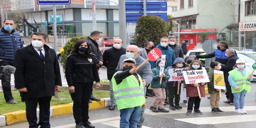 darica’da-yaya-gecitlerinde-kirmizi-cizgi-donemi-(3).jpg