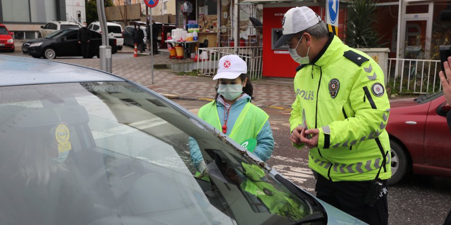 darica’da-yaya-gecitlerinde-kirmizi-cizgi-donemi-(4).jpg